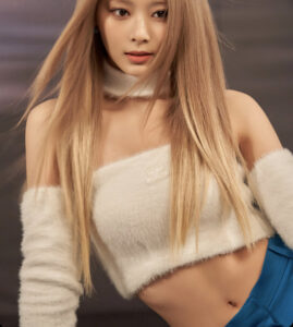 TWICE(トゥワイス)ツウィのウエストは何センチ？くびれや腹筋がある理由