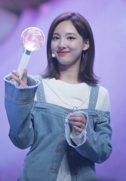 TWICE(トゥワイス)ナヨンはピラティスでスタイル維持！ダイエットや体重も紹介