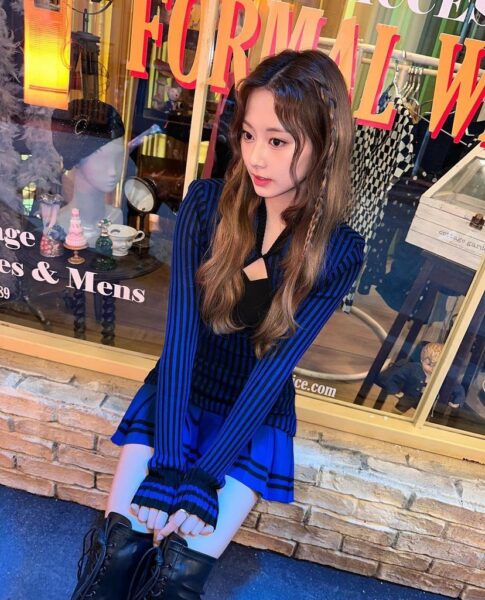 TWICE(トゥワイス)ツウィは骨格ウェーブで顔タイプはフェミニン？スタイル事情を調査！