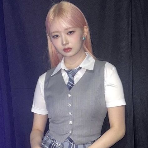 IVE(レイ)の髪型まとめ!今までの髪色やヘアアレンジ、オーダーの仕方まで!