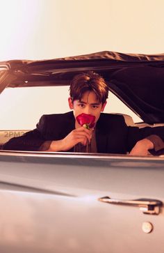 2PMニックンの生い立ちを調査！どんな幼少期だった？実家はお金持ちって本当？