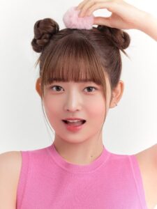 IVE(アイヴ)レイの髪型まとめ!今までの髪色やヘアアレンジ、オーダーの仕方まで!