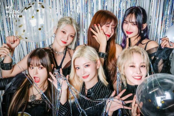 EVERGLOW(エバーグロウ)の人気曲や代表曲が知りたい!ランキングやオススメ曲も!