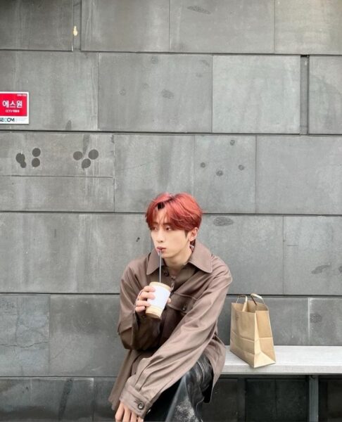 INI許豊凡(シュウフェンファン)は慶應義塾大学出身!学部は?スタバでバイトしてた?