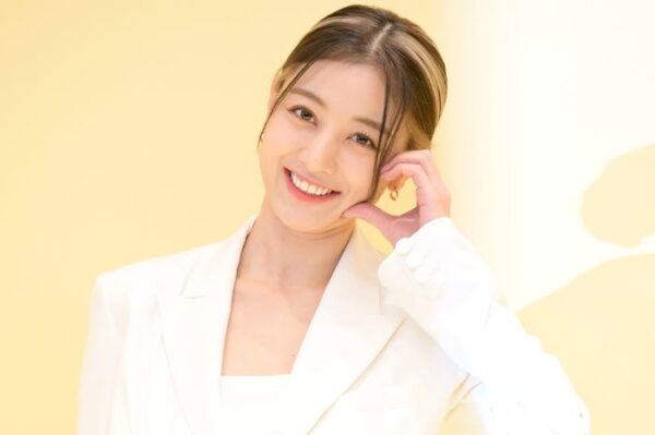 TWICE(トゥワイス)ジヒョはナチュラルメイク!愛用コスメや眉毛の描き方を紹介