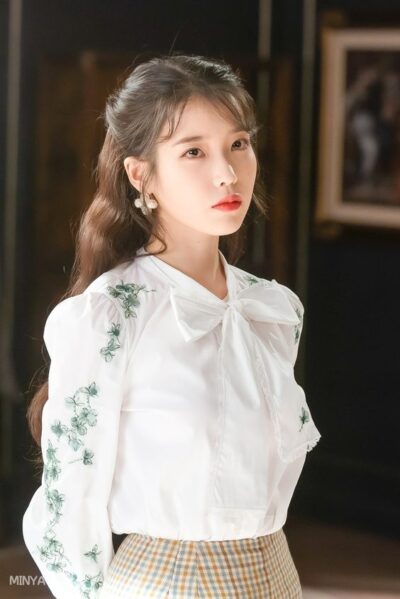 IU(アイユー 韓国)の最新ファッション2024！私服やブランドについても！