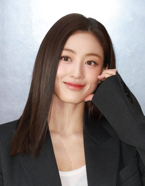 TWICE(トゥワイス)ジヒョの熱愛彼氏はカンダニエル?破局の噂を調査!