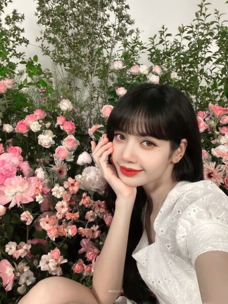 BLACKPINK(ブラックピンク)リサのプロフィール！誕生日や年齢・身長など