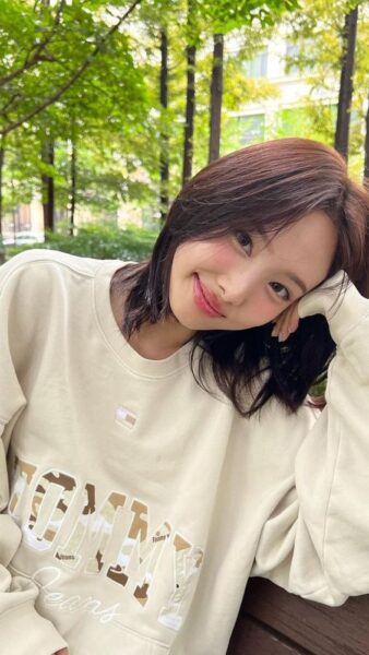 TWICE(トゥワイス)ナヨンのスキンケア！愛用アイクリームやパックなど紹介