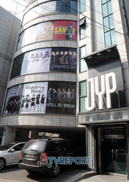 2PMテギョンがJYPから移籍して契約した事務所と脱退理由！？について