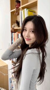 IVE(アイブ)ガウルの髪型まとめ！前髪ありのヘアスタイルや今までの髪色は？